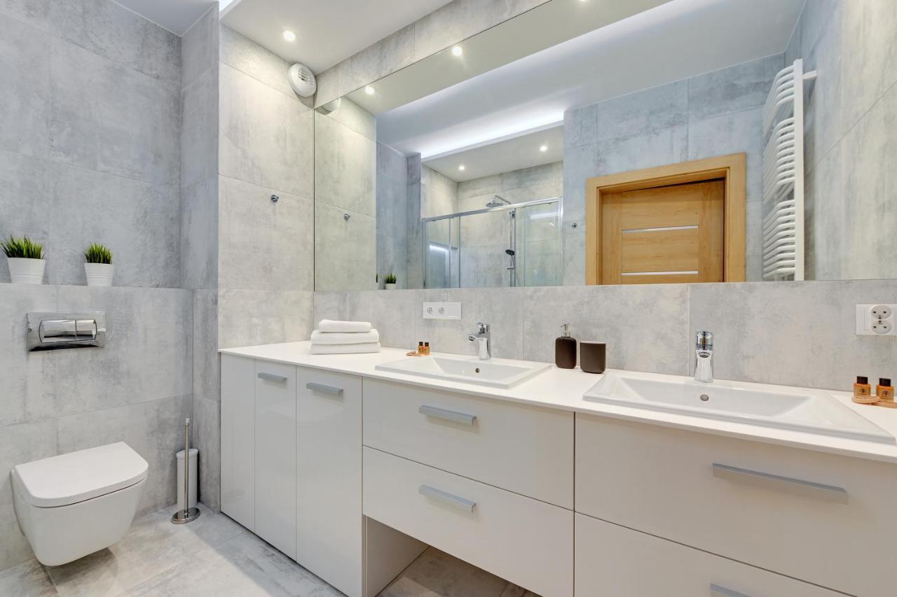 Central Apartment - Free Private Parking Гданьск Экстерьер фото